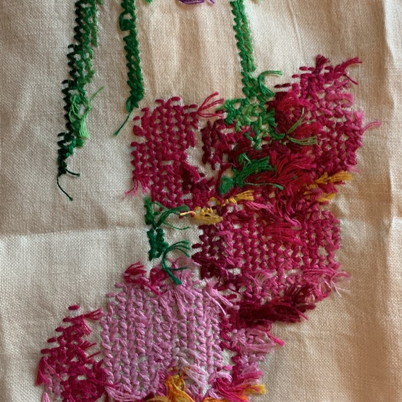 Vintage needlepoint hand crafted floral iris flowers embroidery art unframed - Picture 9 of 12